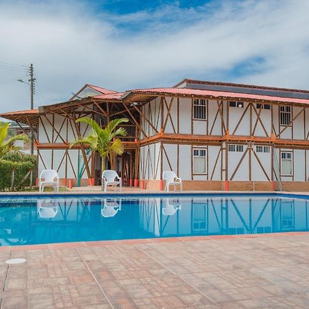 Hotel El Ganadero Эль-Тоталь Экстерьер фото