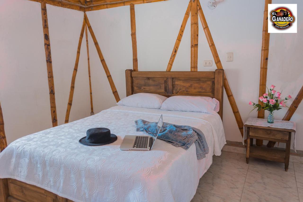 Hotel El Ganadero Эль-Тоталь Экстерьер фото